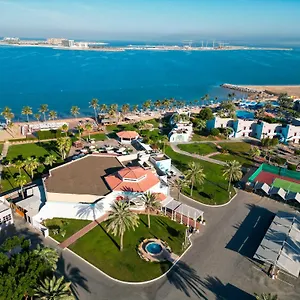 4* Semesteranläggning (resort) Bm